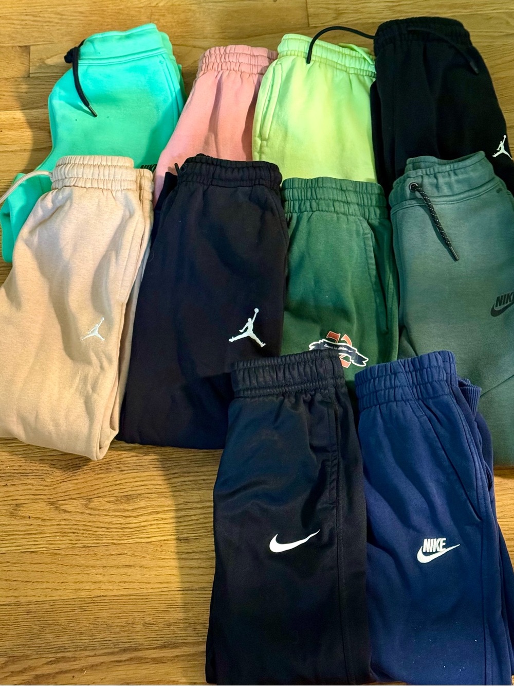 Nike & Jordan Boys' size S Assorted Sweatpants - Multiple Colors EUC